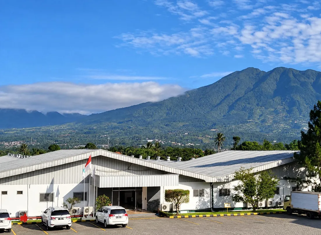 Exterior view of the Manito World factory